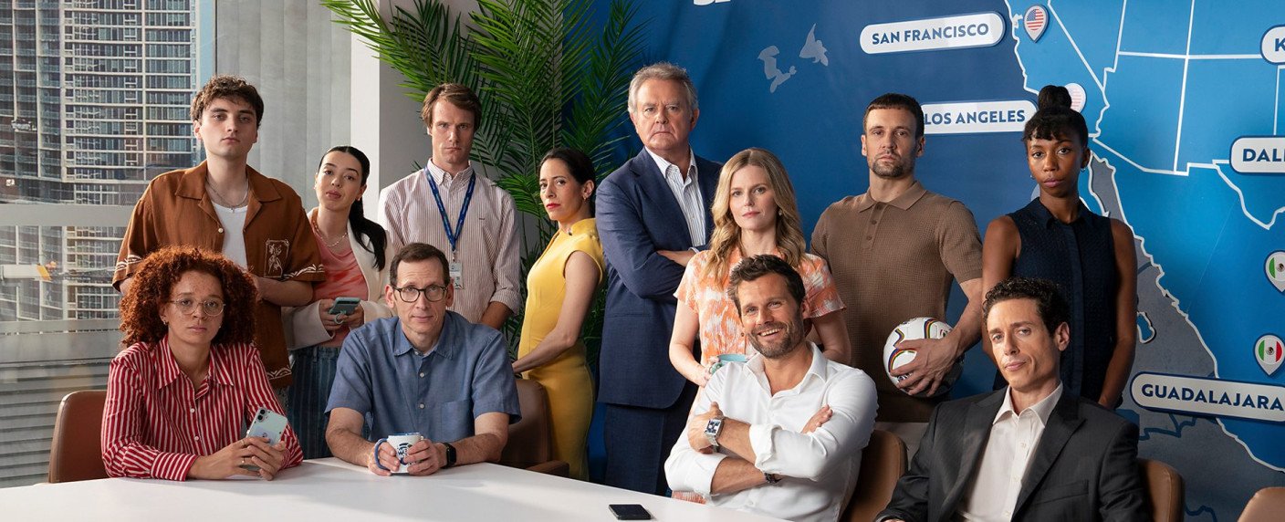 "Twenty Twenty Six" in Tradition von "Twenty Twelve" und "W1A"