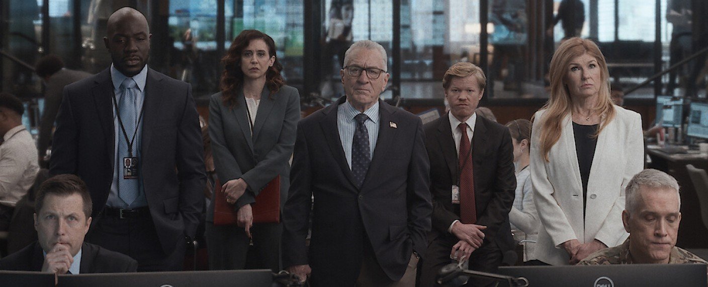 Angela Bassett, Connie Britton und Jesse Plemons in Miniserie dabei