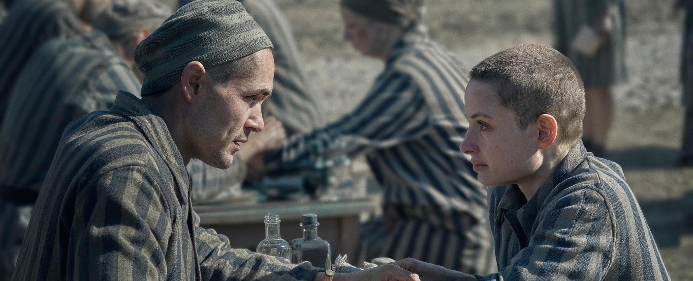 Harvey Keitel bewegt als Holocaust-Überlebender im Sechsteiler nach Heather Morris' Bestseller Harvey Keitel bewegt als Holocaust-Überlebender im Sechsteiler nach Heather Morris' Bestseller