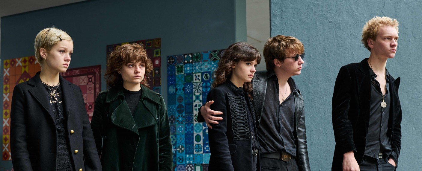 Die Autorin im Interview über die Serienadaption und Frauen im Filmbusiness Die Autorin im Interview über die Serienadaption und Frauen im Filmbusiness