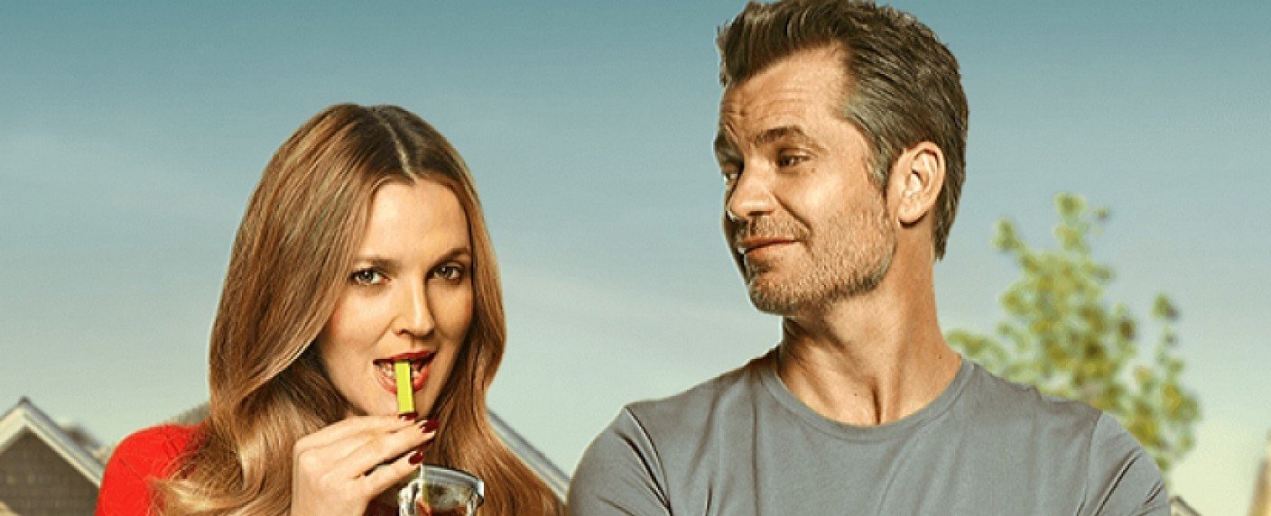 Santa Clarita Diet Trailer Zur Zweiten Staffel Der Netflix Comedy Drew Barrymore Hat Weiter Appetit Auf Menschenfleisch Tv Wunschliste