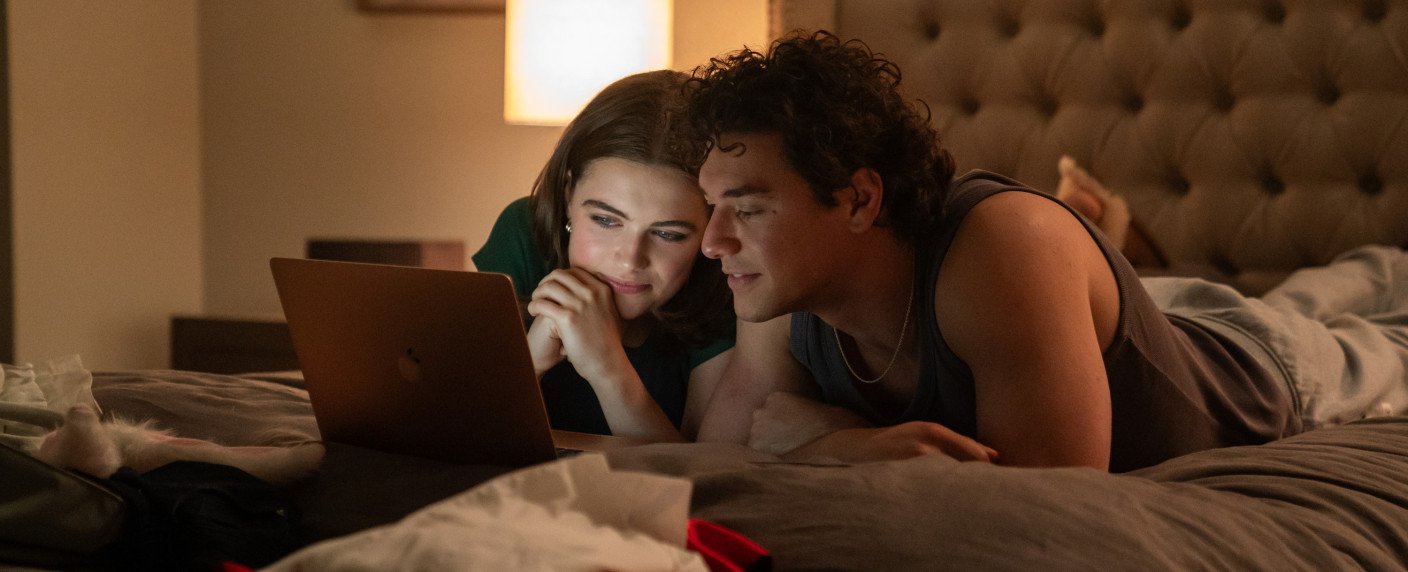 Romantisches Drama nach Elle-Kennedy-Roman spielt im Umfeld von College-Eishockeyteam