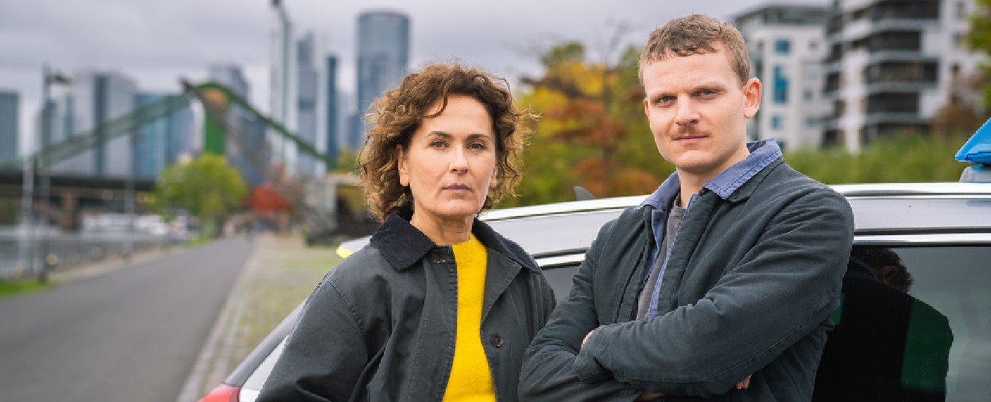 Marie-Lou Sellem und Johannes Hegemann als Ermittlerduo wider Willen