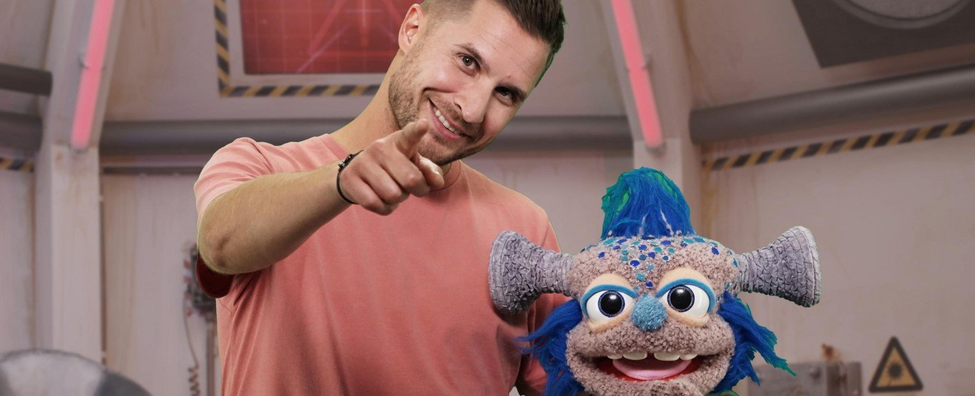 Neue Folgen des Wissensmagazins mit menschlich-außerirdischem Duo