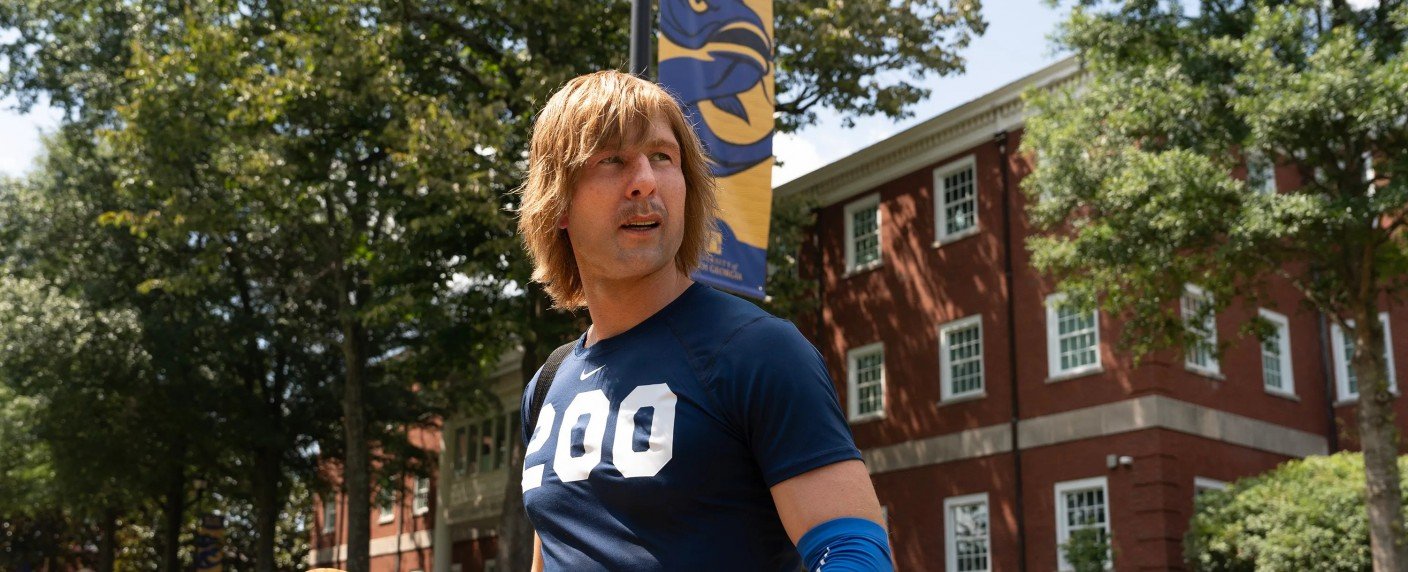 Nach Skandal versucht talentierter Spieler in Verkleidung Comeback