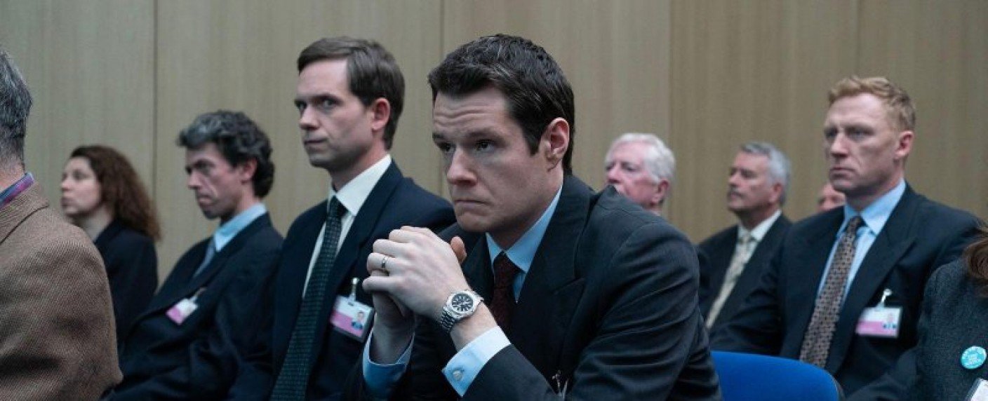 Patrick J. Adams und Connor Swindells in britisch-amerikanischen Ko-Produktion