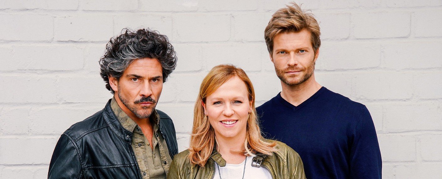 Mit Darstellern aus "Verbotene Liebe" und "Lindenstraße"