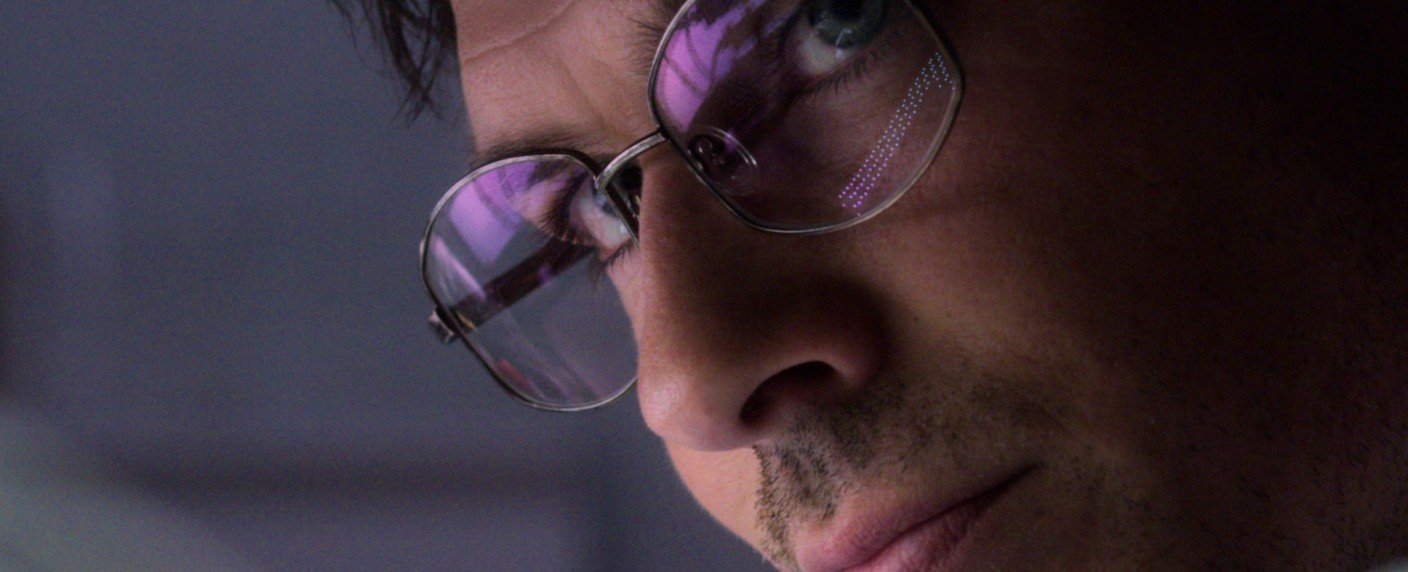 Laura Vandervoort ("Bitten") und Adrian Holmes ("Arrow") ebenfalls in Comic-Verfilmung