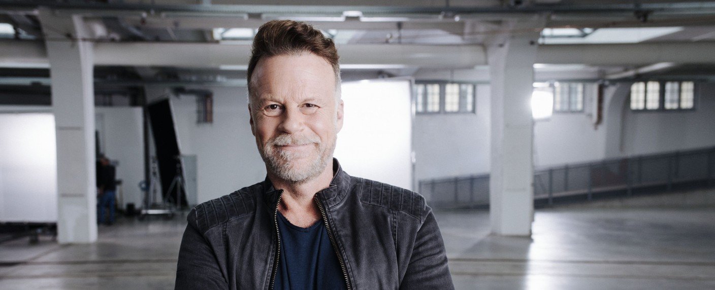 Reporter unterzieht sich Schönheits-Experiment Ende November