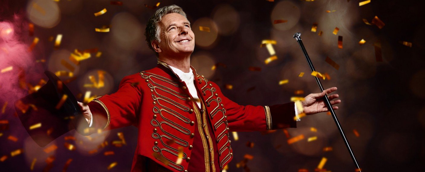 Diese Promis scharen sich um Zirkusdirektor Jörg Pilawa