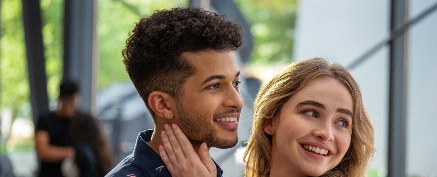 Jordan Fisher als neuer Superheld dabei