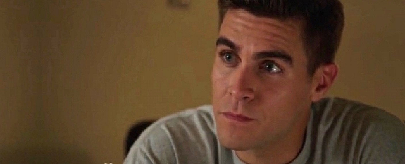 Staatsanwalt Adrian Chase steht Oliver Queen zur Seite