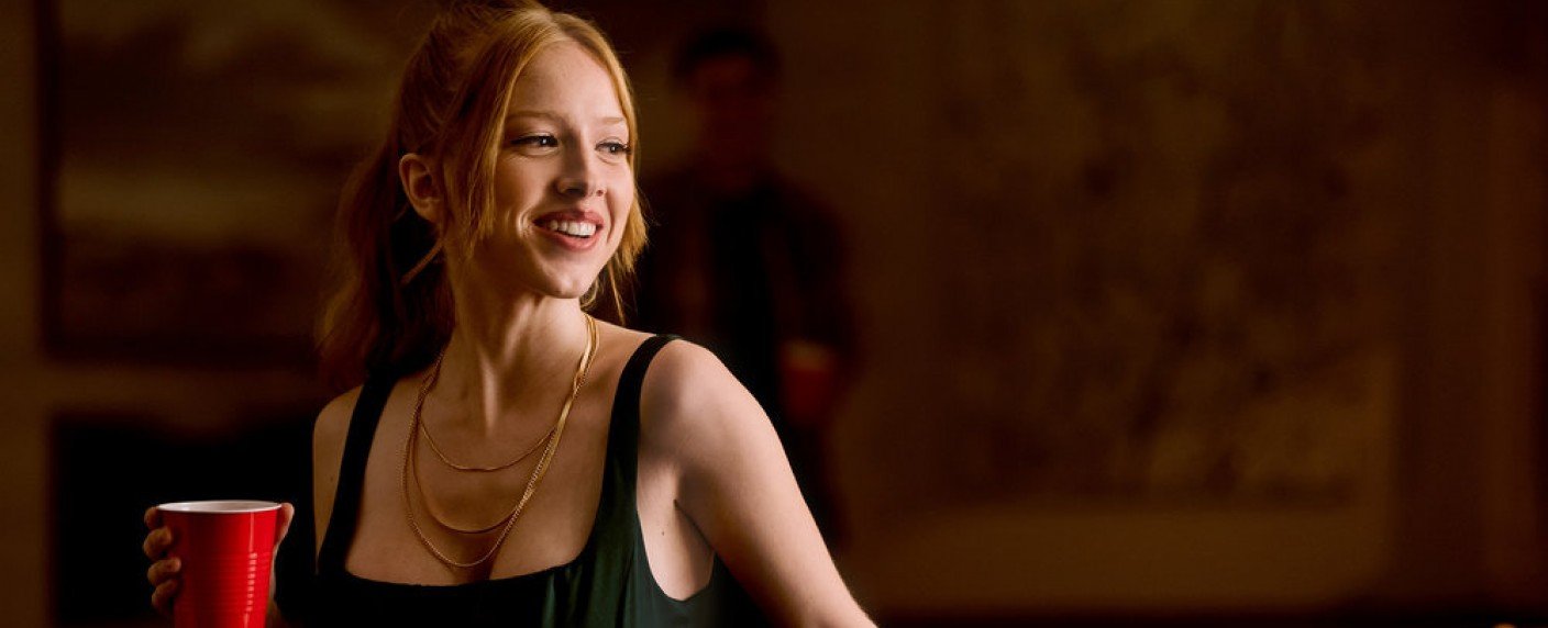 Sci-Fi-Horrorserie engagiert Julia Doyle als neue Hauptdarstellerin