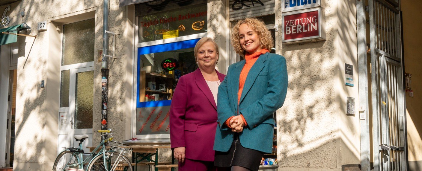 Mit Luise von Finckh und Gabriela Maria Schmeide in den Hauptrollen
