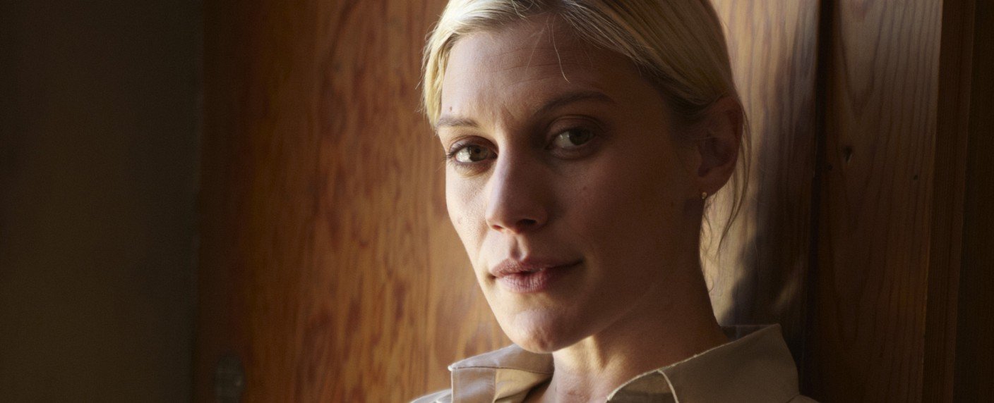 "Starbuck" macht sich erneut im Weltall auf die Suche