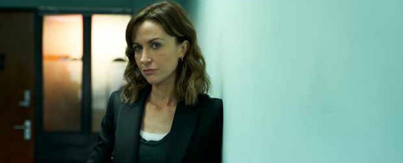 Flugbegleiterin bangt um inhaftierten Sohn