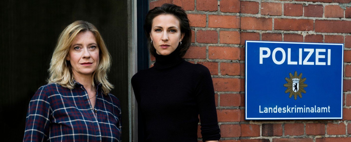 Die "Kolleginnen" Caroline Peters und Natalia Belitski  mit großartigem Auftakt im ZDF