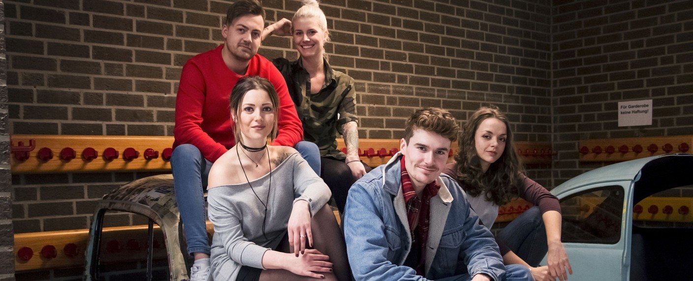 Fünf junge Referendare konkurrieren um vier Lehrerstellen