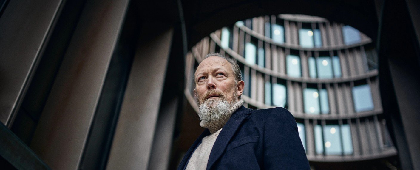 Nach Christinas Eltern untersucht auch ihr Mentor ihren mysteriösen Tod