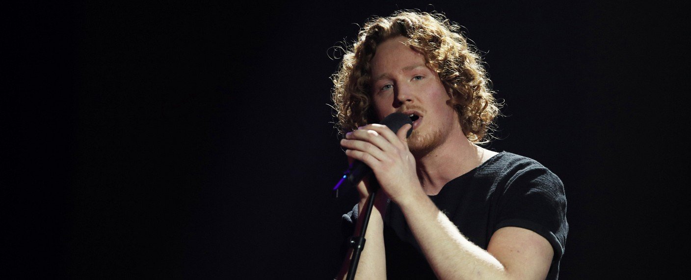 Singer-Songwriter setzt sich deutlich gegen die Konkurrenz durch