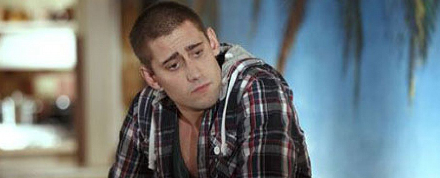 Michaela Coel als außerirdische Gangsterbraut