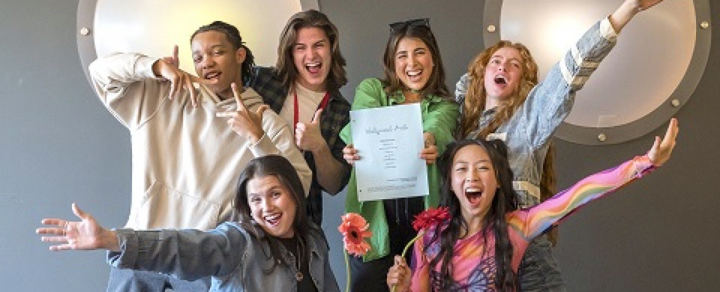 Daniella Monet kehrt für "Hollywood Arts" zurück