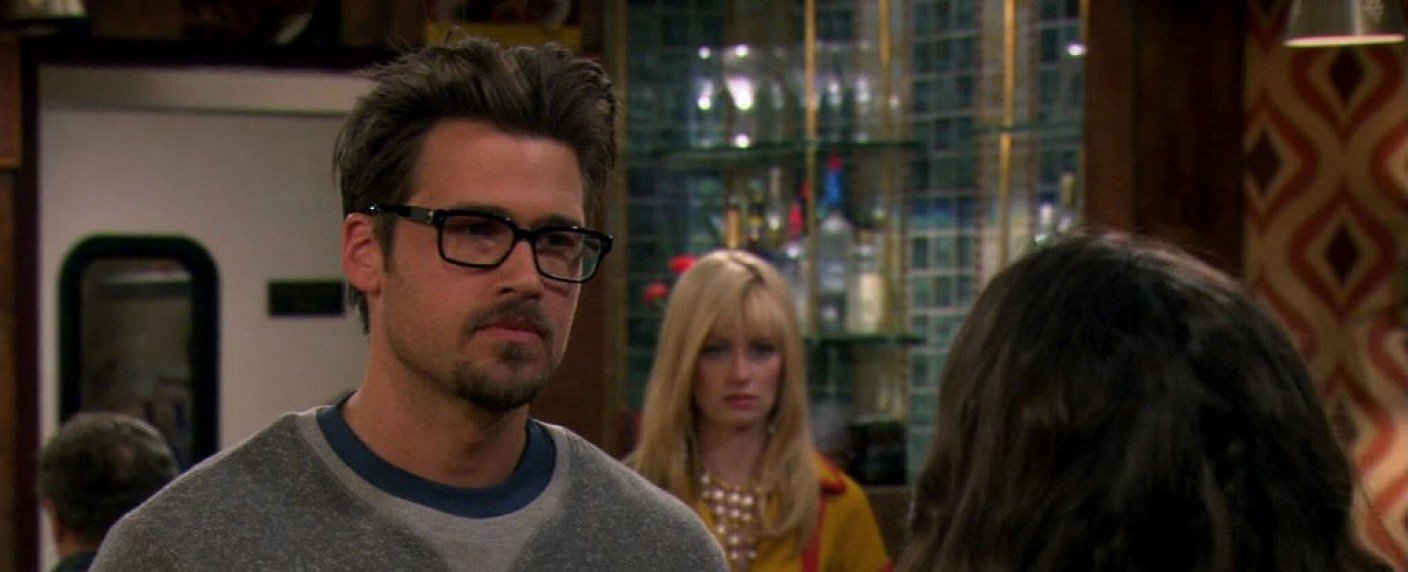 Nun zwei verschiedene Darsteller als Zwillinge