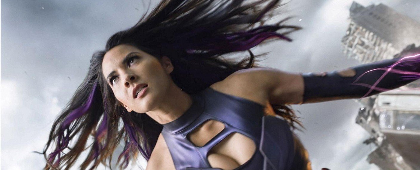 CIA-Agentin und neues Team-Mitglied verpflichtet