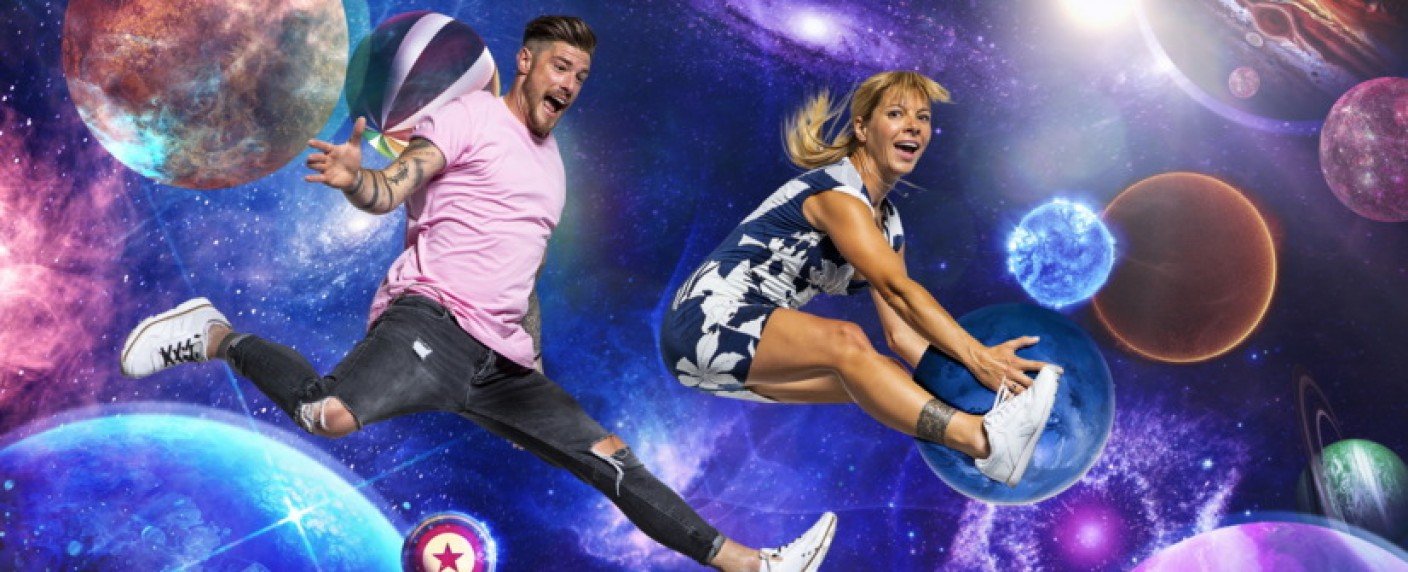 Parallel zum Zuschauer:innen-Voting ziehen Barbara Kijewski und Pascal Kappés ein