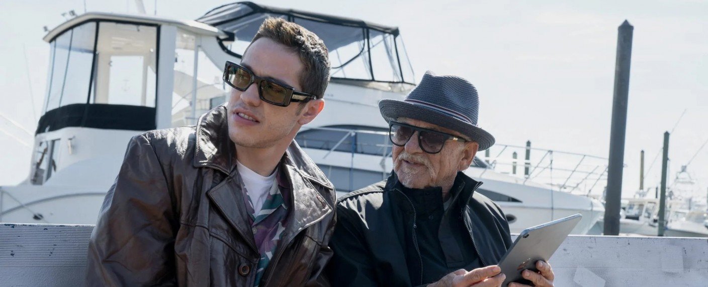 Edie Falco und Joe Pesci mit an Bord