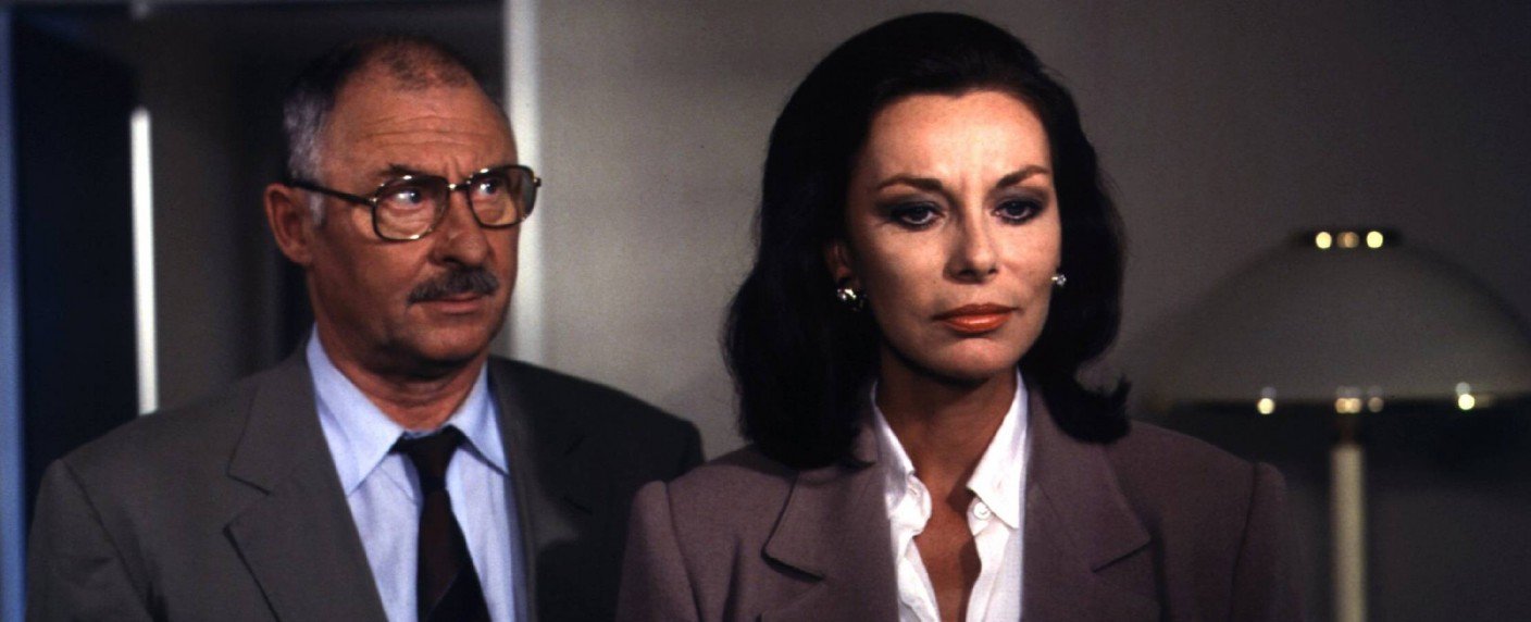 Langjährige Weggefährten beklagen "sang- und klanglose Beisetzung"