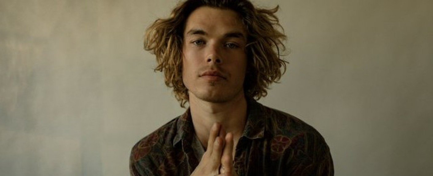 Sam Corlett ("Chilling Adventures of Sabrina") führt Cast als Leif Eriksson