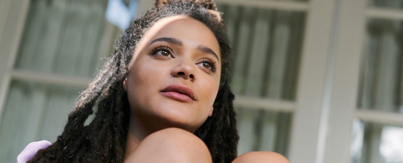 Sasha Lane folgt auf Fiona O'Shaughnessy