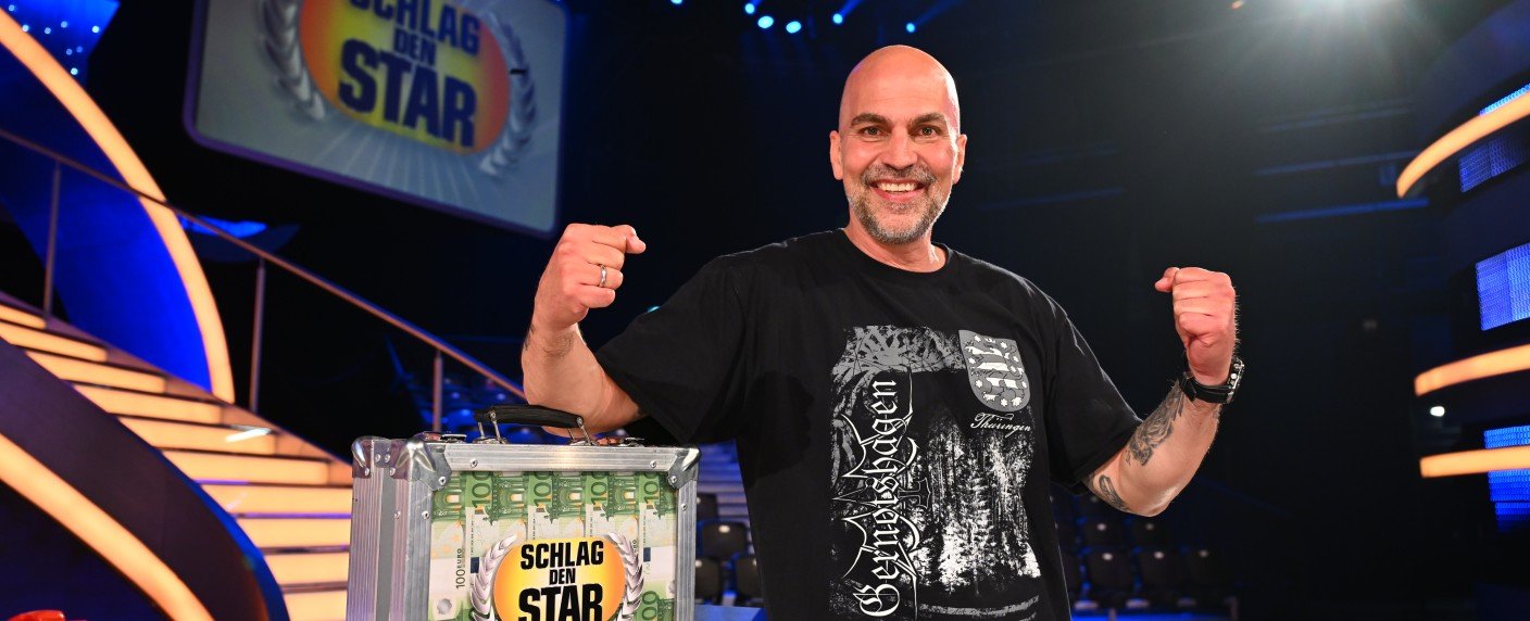 "Grill den Henssler" gegen Show-Konkurrenz mit Staffeltief, "Jurassic World" solide