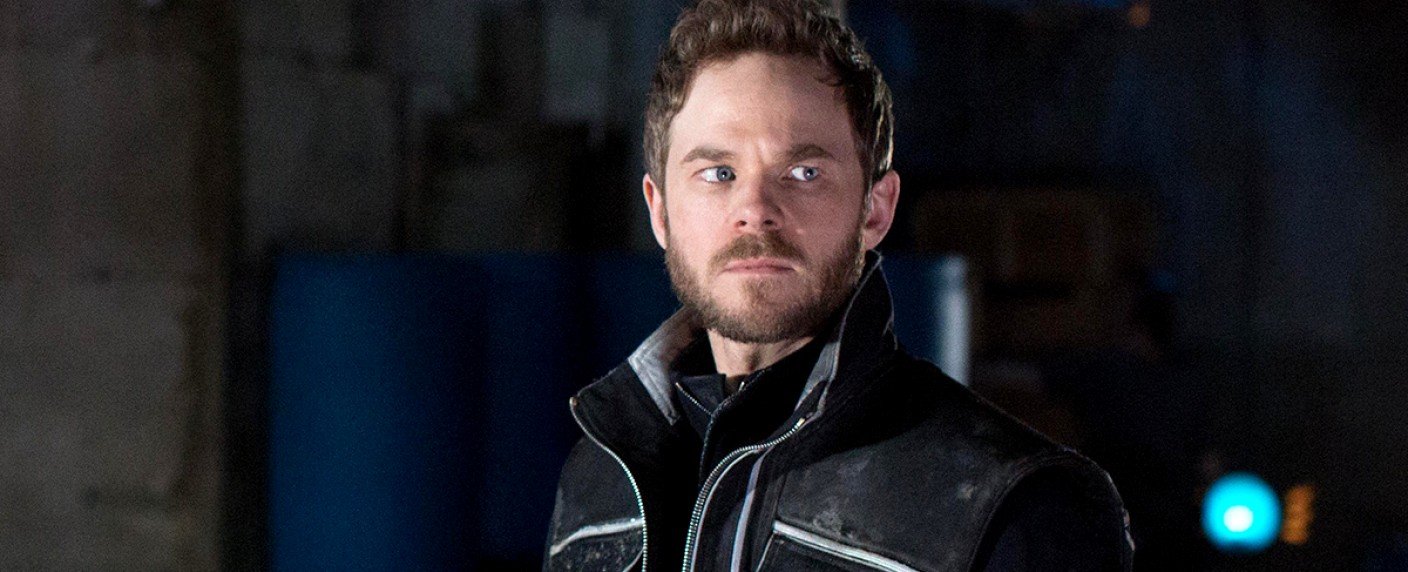 Feuriger Anti-Superheld öffnet Wunden der Vergangenheit