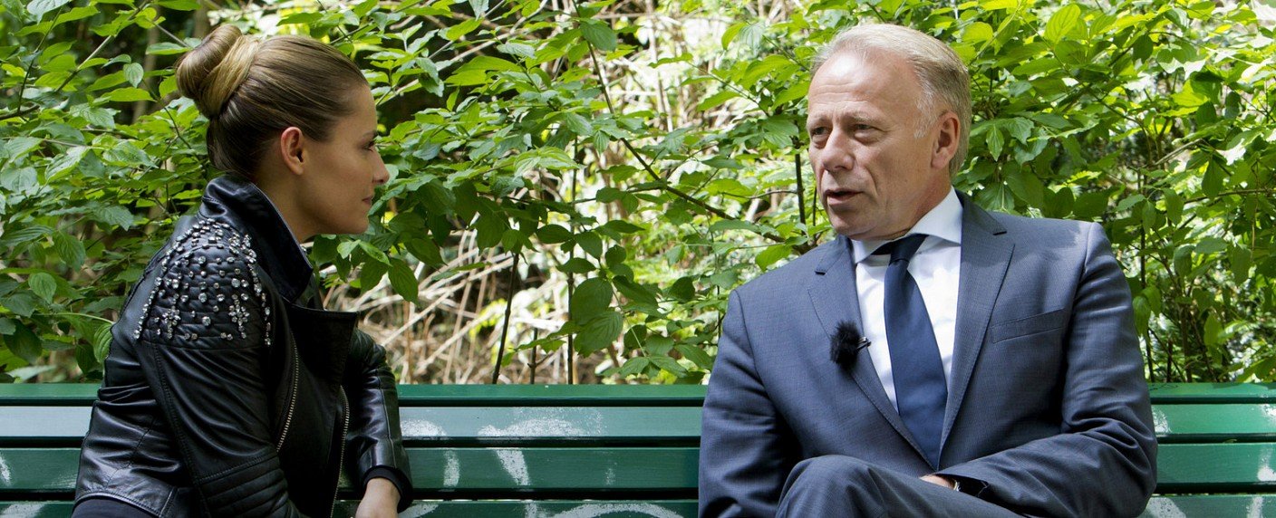 Sophia Thomalla und Gentleman wollen Jungwähler abholen