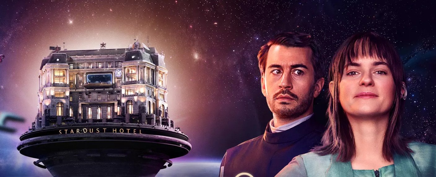 Vanessa Loibl betreibt ein Grand Hotel im Orbit und verliebt sich in einen Androiden