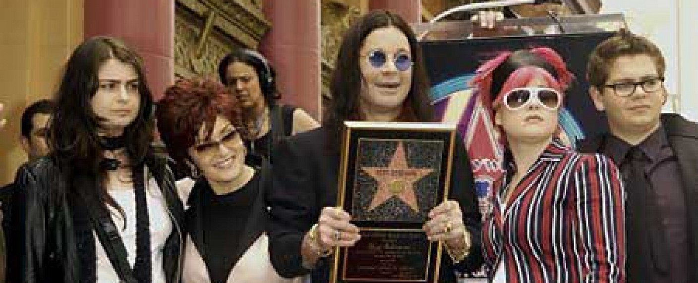 Sharon kündigt neue Folgen der Doku-Soap an