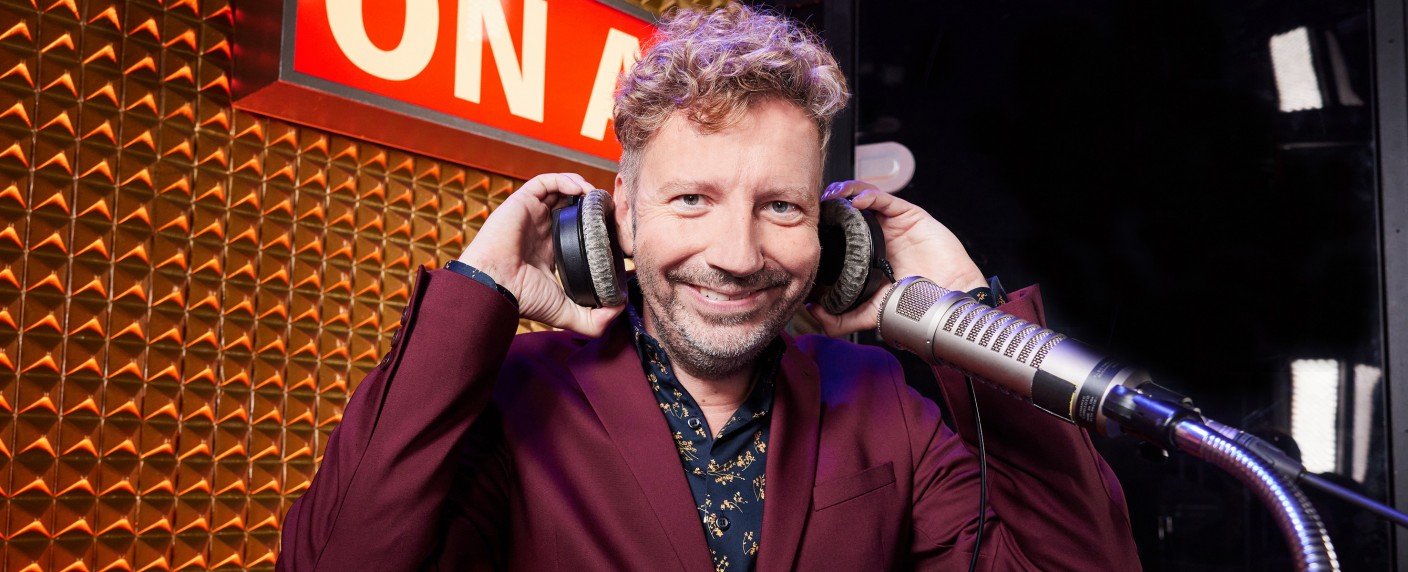 Bekannter Radiomoderator und Off-Sprecher verpflichtet