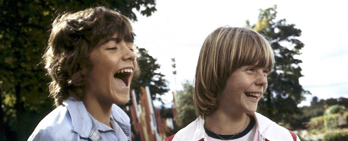 Der lachende Teufel und ein Junge, der Tomaten regnen lassen kann Der lachende Teufel und ein Junge, der Tomaten regnen lassen kann