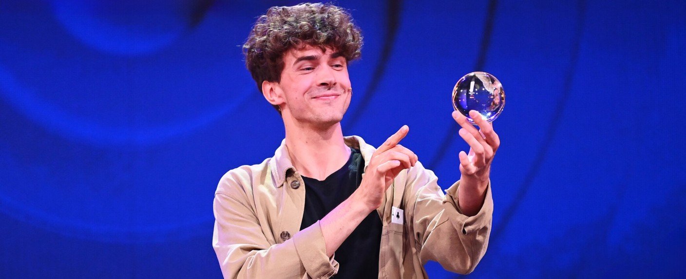 Manipulation, Menschenkenntnis und Mindgames in "Ich durchschaue jeden! - Timon Krauses Mentalisten Show"