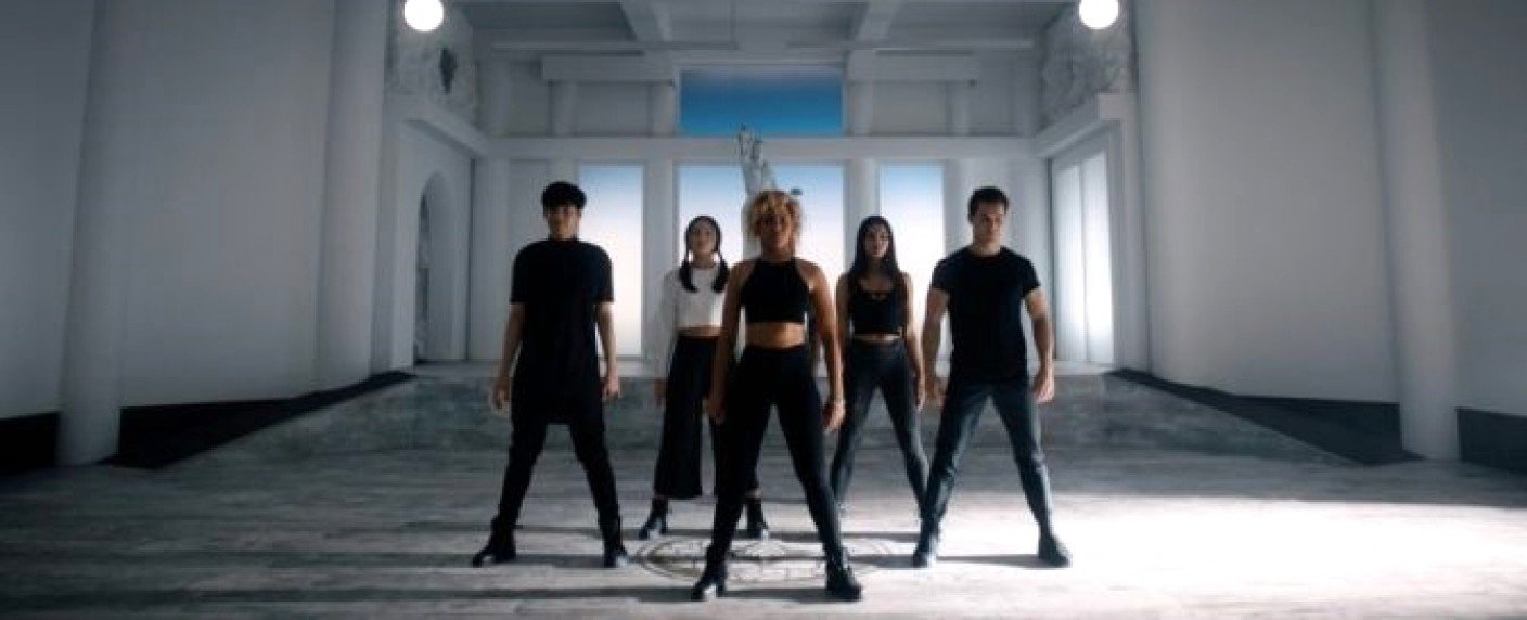 Performance-Art-Serie über Zukunft ohne Vergangenheit