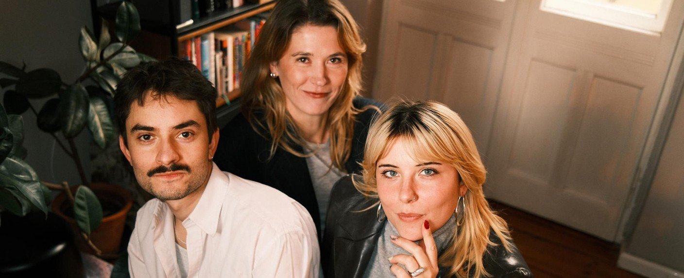 Young-Adult-Comedy um schwulen Protagonisten in katholischer Buchhandlung