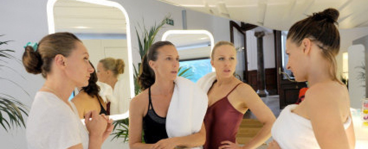 Deutsche TV-Premiere der Gesellschaftssatire