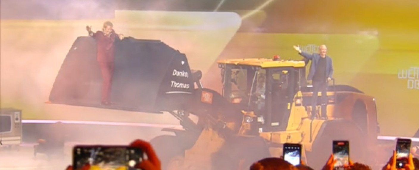 Abschiedsshow zwischen Nostalgie, Namen-Wirrwarr und starken Wetten Abschiedsshow zwischen Nostalgie, Namen-Wirrwarr und starken Wetten