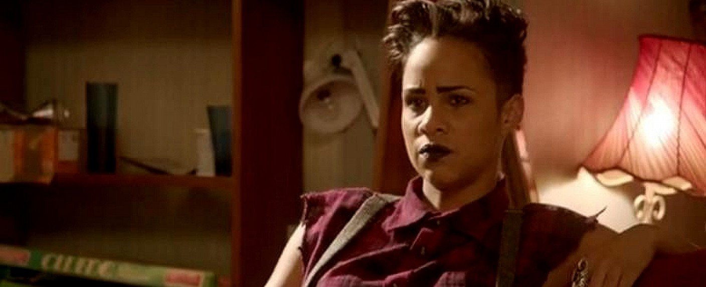 Zawe Asthon und Tom Weston-Jones in den Hauptrollen