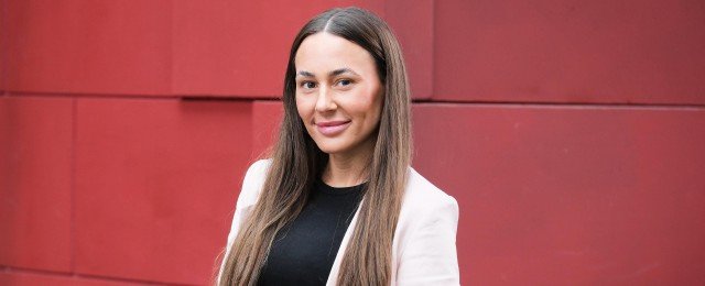Alessia Herren packt in der RTL-Soap im Büdchen mit an