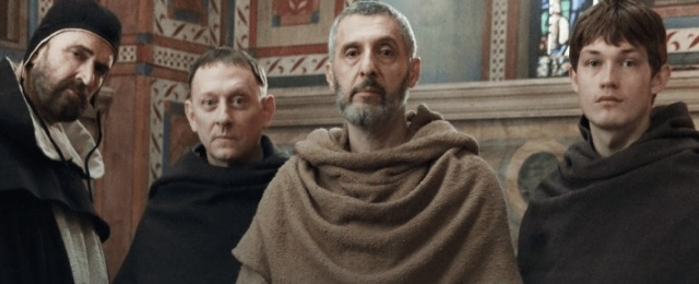 Historischer Hintergrund aus Umberto Ecos Werk bremst Tempo aus