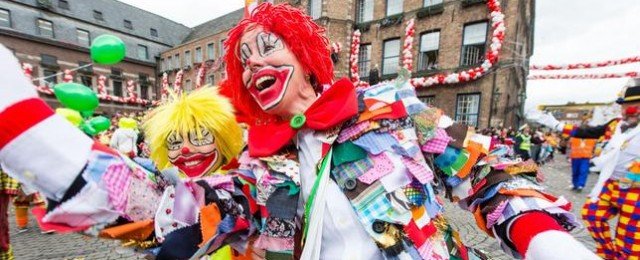 Das Beste der Rosenmontagszüge aus Düsseldorf und "Düsseldorf Helau"