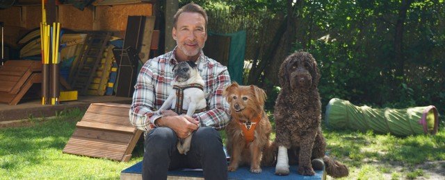 Weihnachtliche Sonderfolge der Tiervermittlung mit Jochen Bendel